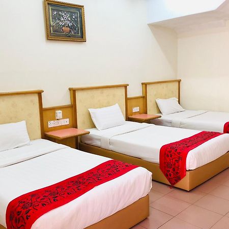 Intan Beach Resort Kuala Terengganu Exterior photo