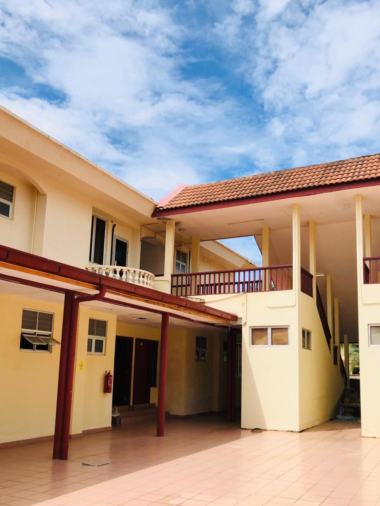 Intan Beach Resort Kuala Terengganu Exterior photo
